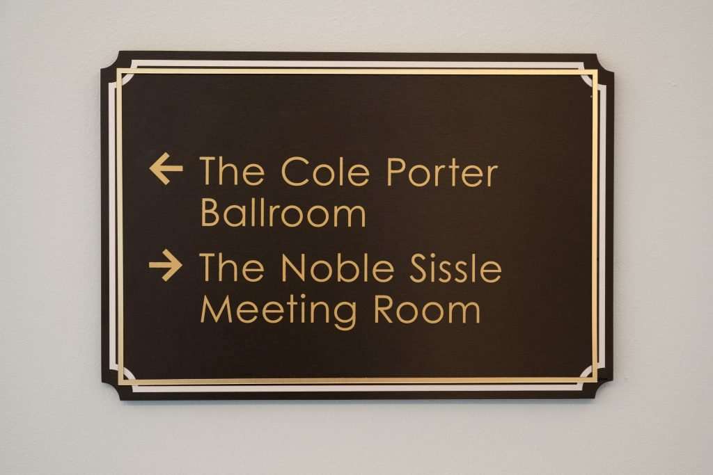 Hotel Carmichael sign
